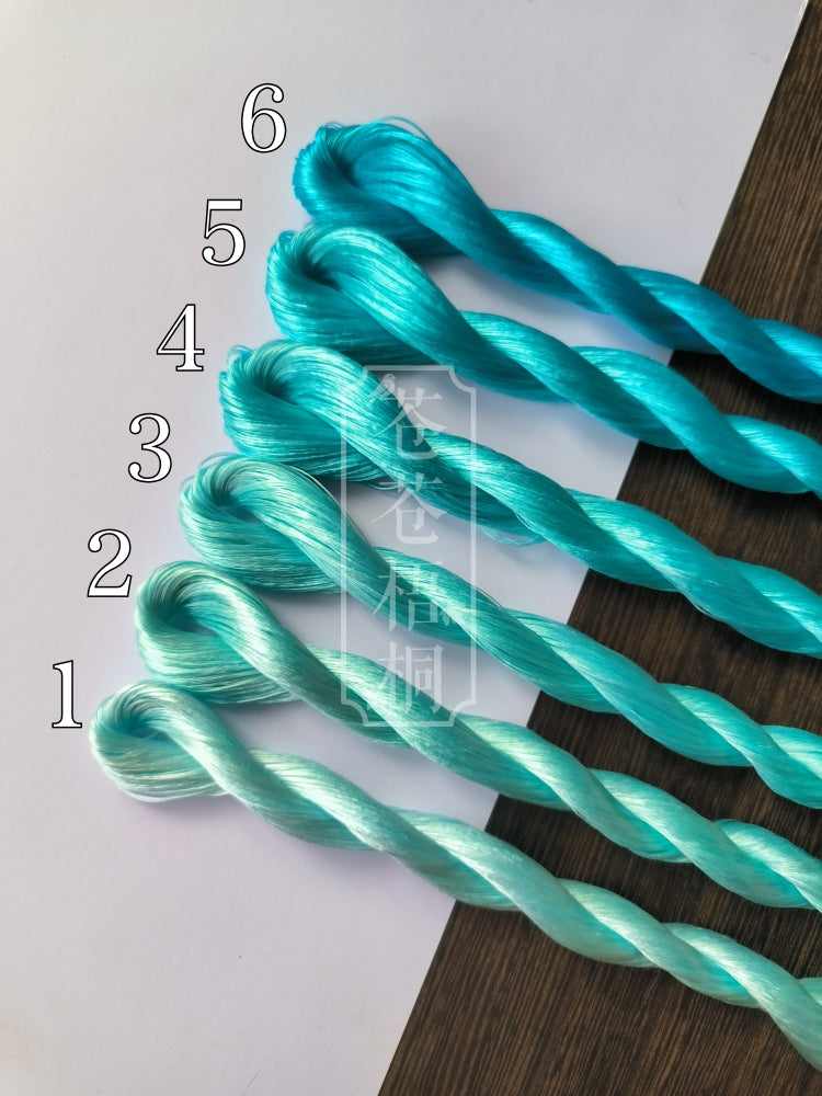 10g Suzhou Embroidery Thick Filament Slightly Twisted Mulberry Silk Thread(蓝绿色)
