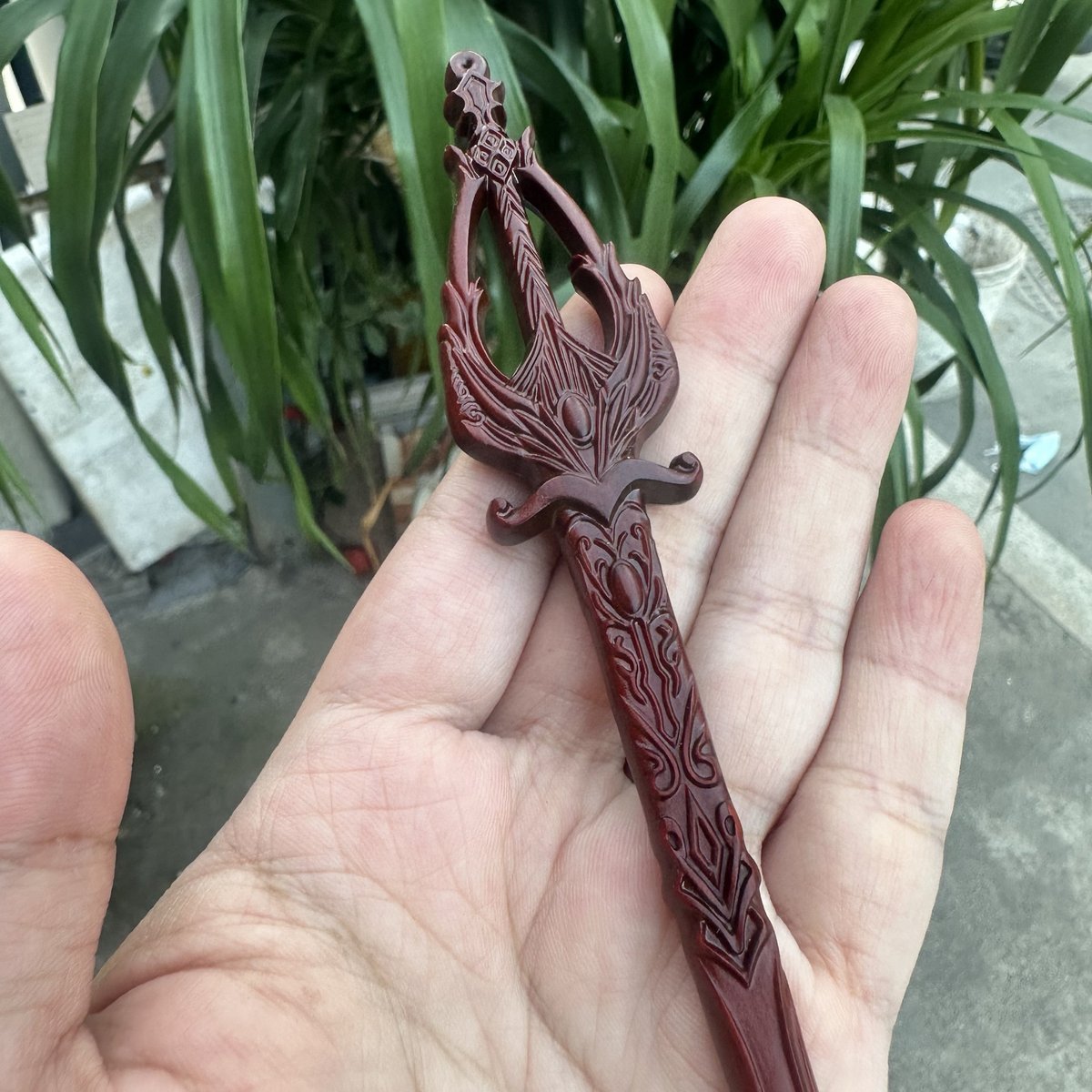 Natural Wooden Victory Sword Hair Stick Set - 20cm Hairpin (胜利之剑)