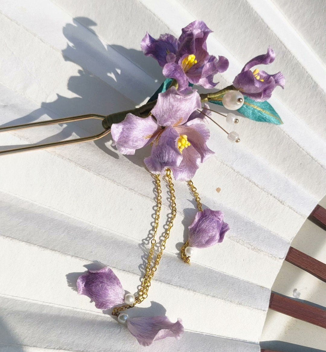 Handmade Iris Ronghua Hairpin - Artisanal Silk Floral Hair Accessory