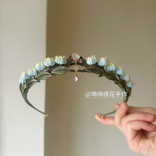 3D thread-wrapped floral tiara made with traditional Chanhua techniques for bridal and formal wear.