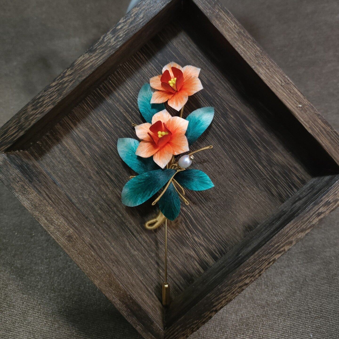 Handmade Ronghua Narcissus Brooch - Wedding & Daily