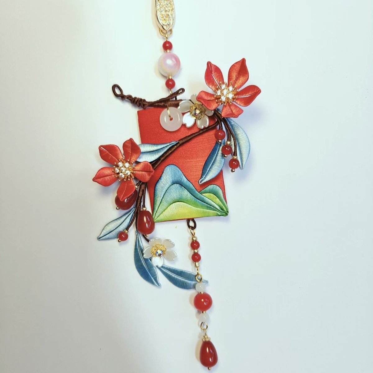 Handmade Thread-Wrapped Landscape Hanging Ornament - Artisanal Chanhua Floral Wall & Car Decor