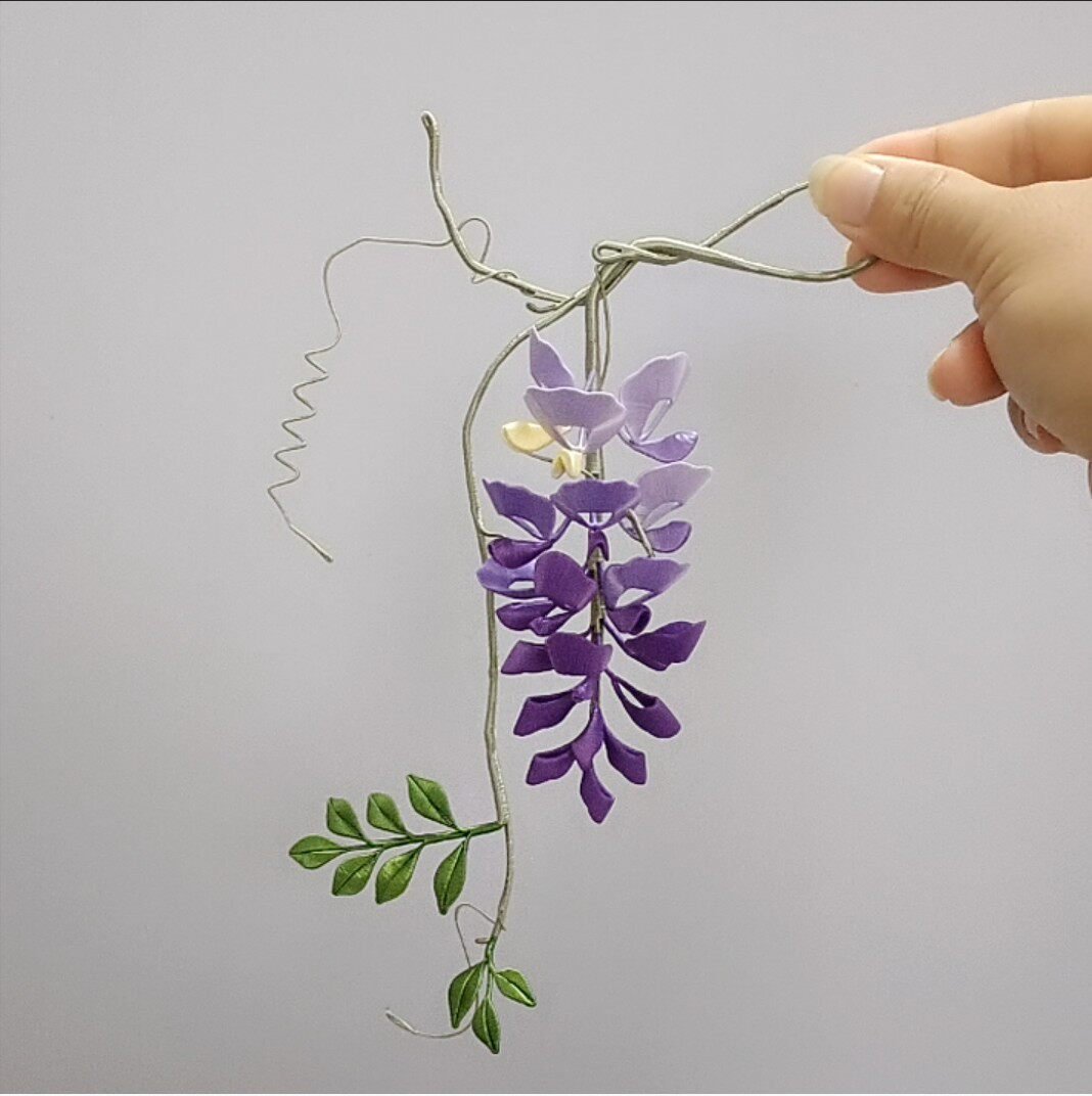 Handmade Thread-Wrapped Wisteria Decor - Artisanal Chanhua Home Accent