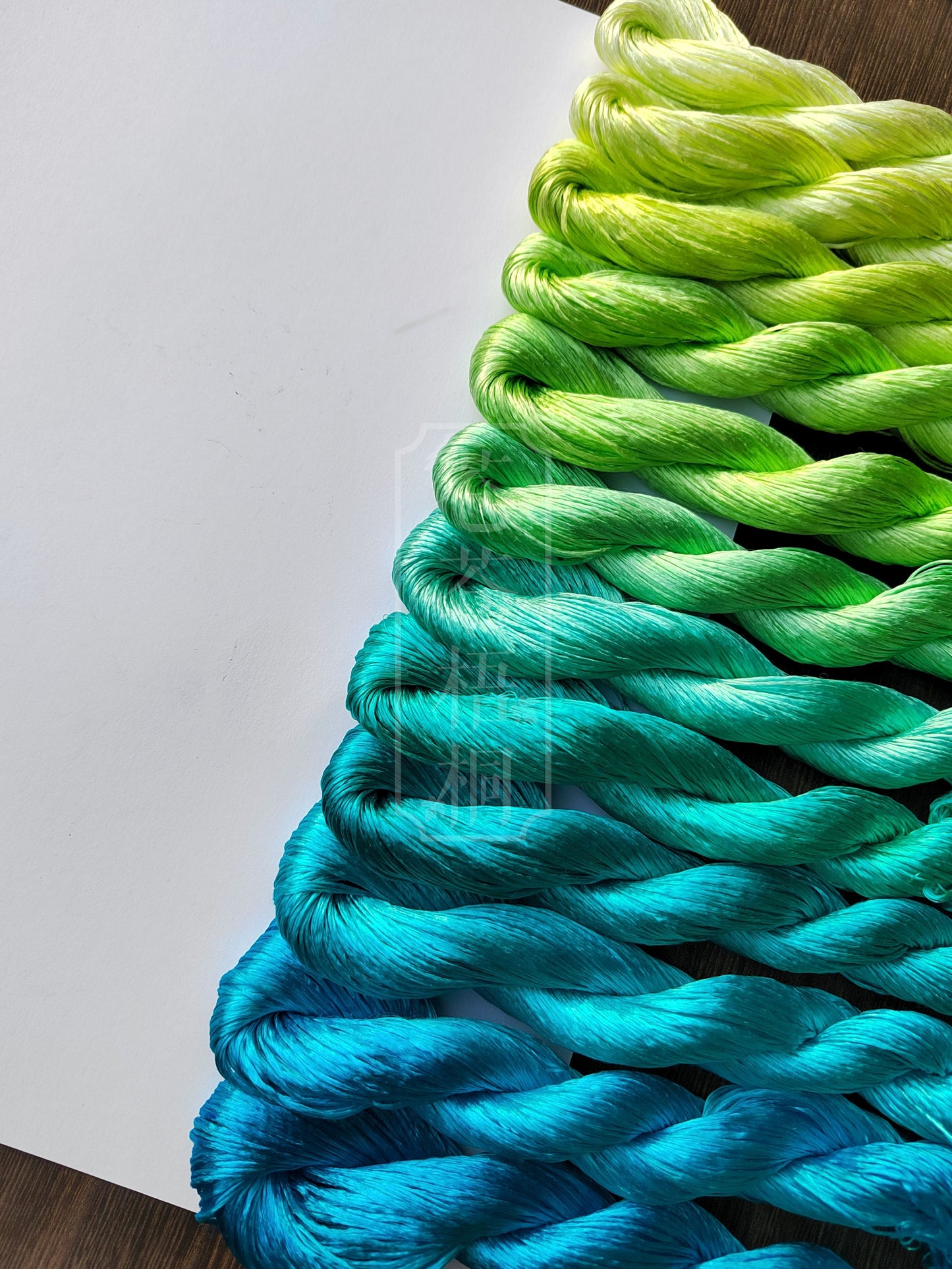 10g Suzhou Embroidery Thick Filament Slightly Twisted Mulberry Silk Thread(碧落芳华 10g*12)