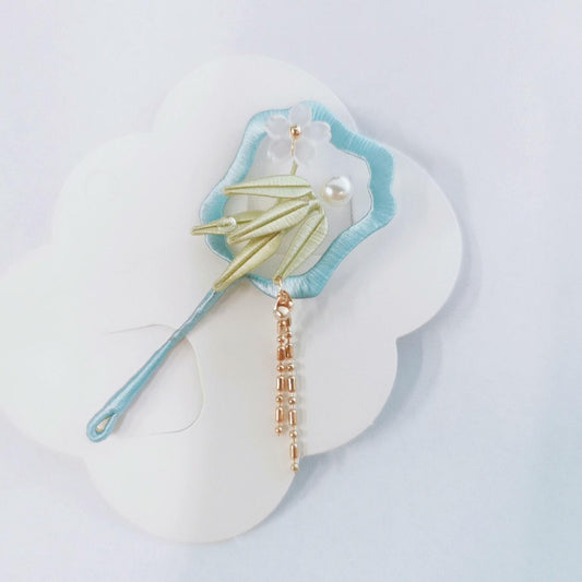 Bamboo Handmade Brooch - Silk Brooch(Chanhua)