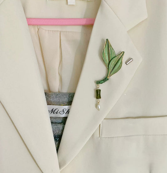 Handmade Chanhua Leaf Brooch - Thread Leaf Pin with Pearl Drop Accent