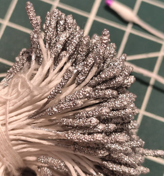 Long Tipped, Metallic-Coated Flower Stamens - Single Color Craft Supplies (10-12g Pack)