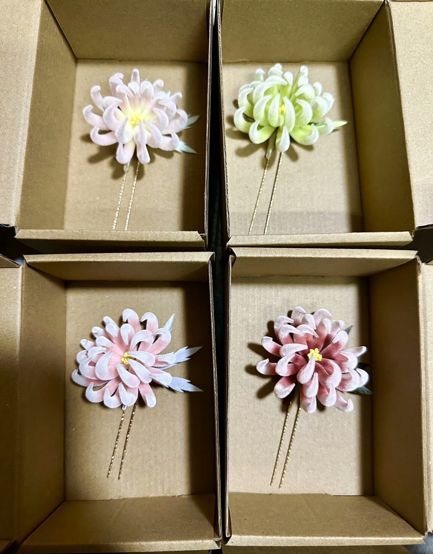 Handmade Ronghua Chrysanthemum Hair Pin | Mulberry Silk Velvet Flower for Wedding & Daily