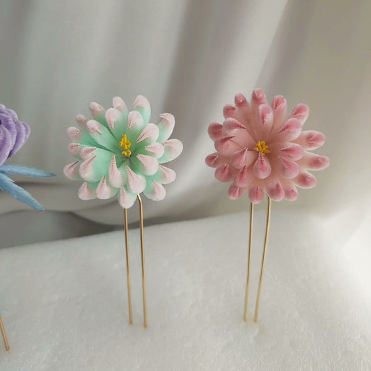Handmade Ronghua Pastel Chrysanthemum Hairpin | Single Mulberry Silk Velvet Flower Headwear