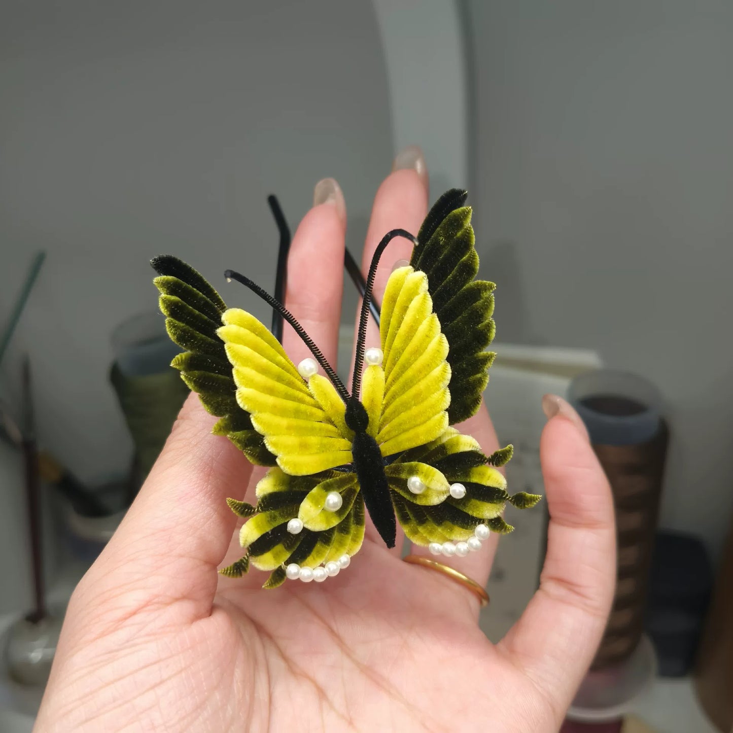 Handmade Ronghua Butterfly Hairpin - Mulberry Silk Velvet Butterfly Hair Pin with Pearls