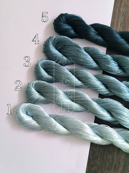 10g Suzhou Embroidery Thick Filament Slightly Twisted Mulberry Silk Thread(菘蓝青鸾 10g*5)