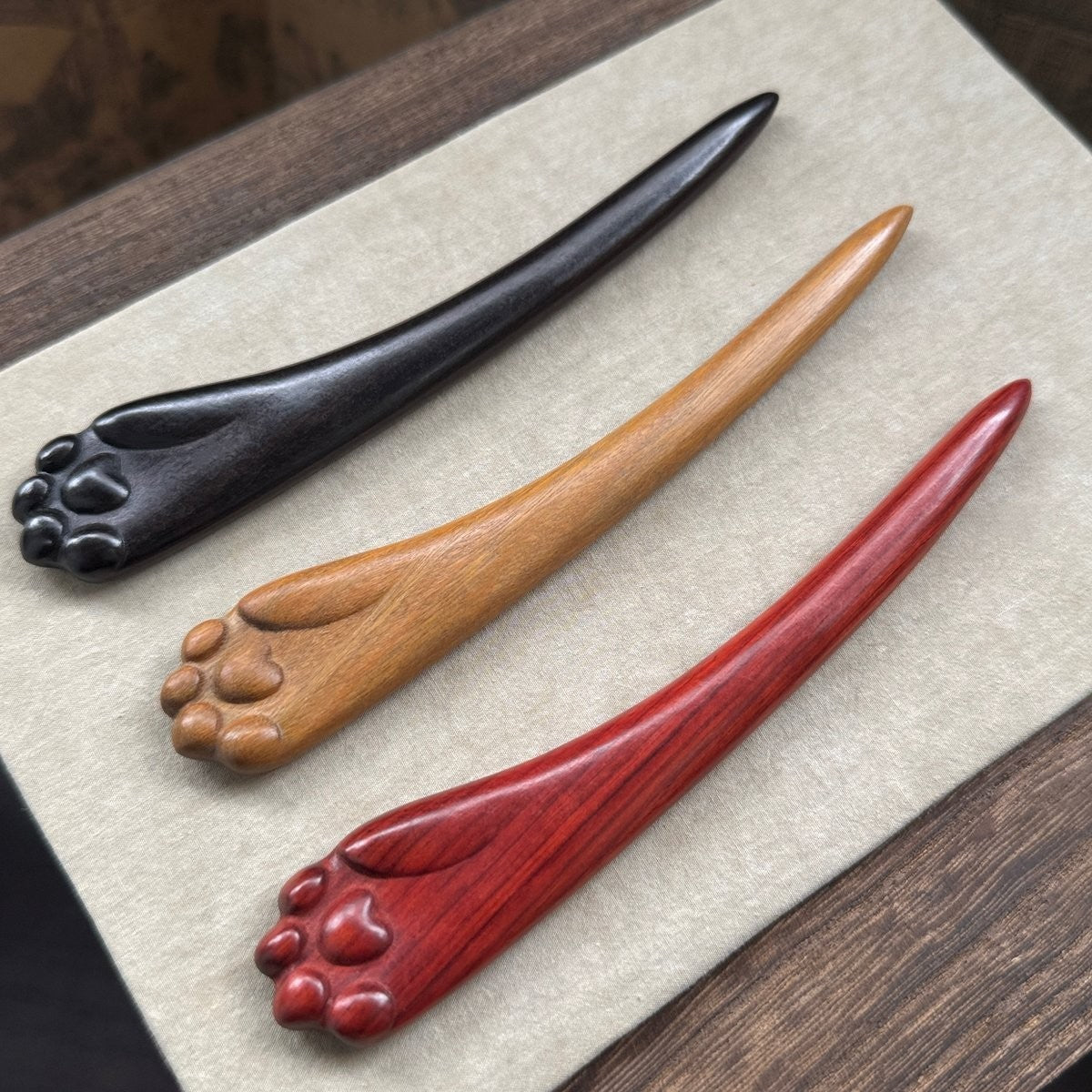 Natural Rosewood Hair Stick - Cat Paw Design #喵王之爪