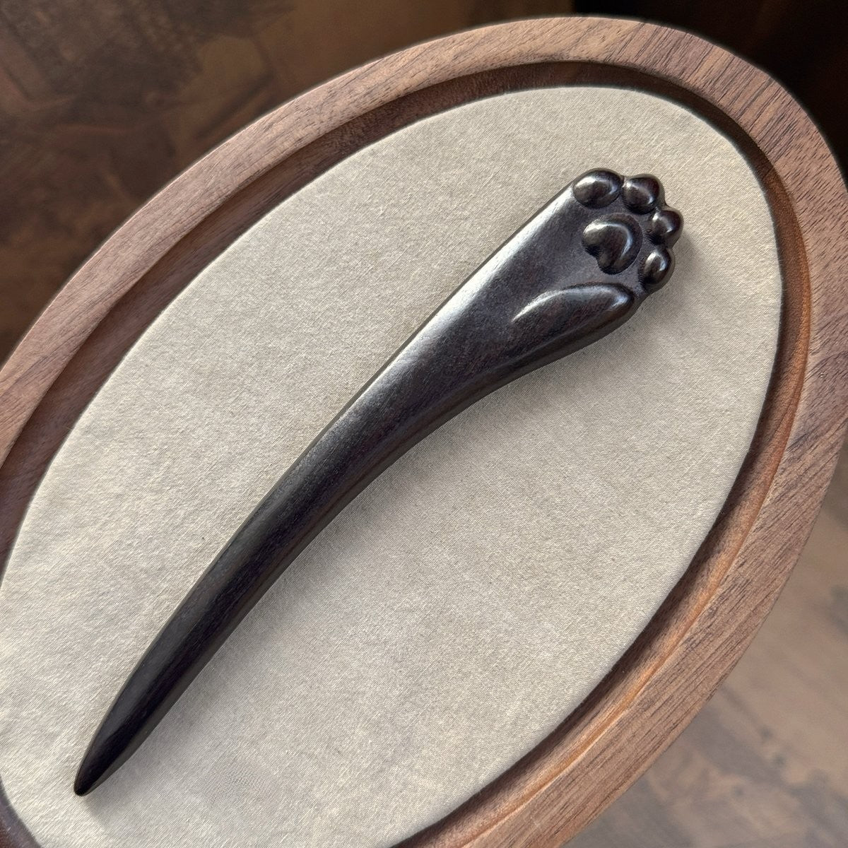 Natural Rosewood Hair Stick - Cat Paw Design #喵王之爪