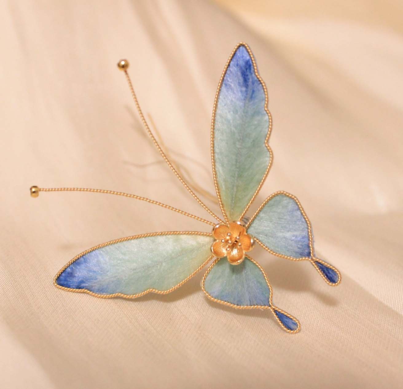 Butterfly Bespoke Brooch-Silk Brooch(Ronghua)