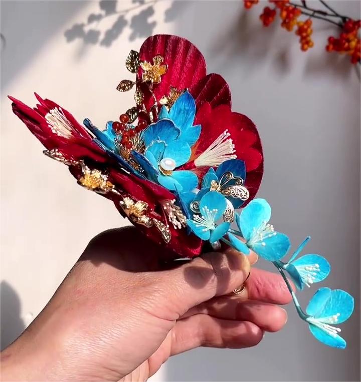 Bespoke Butterfly Hairpin - Handmade Ronghua