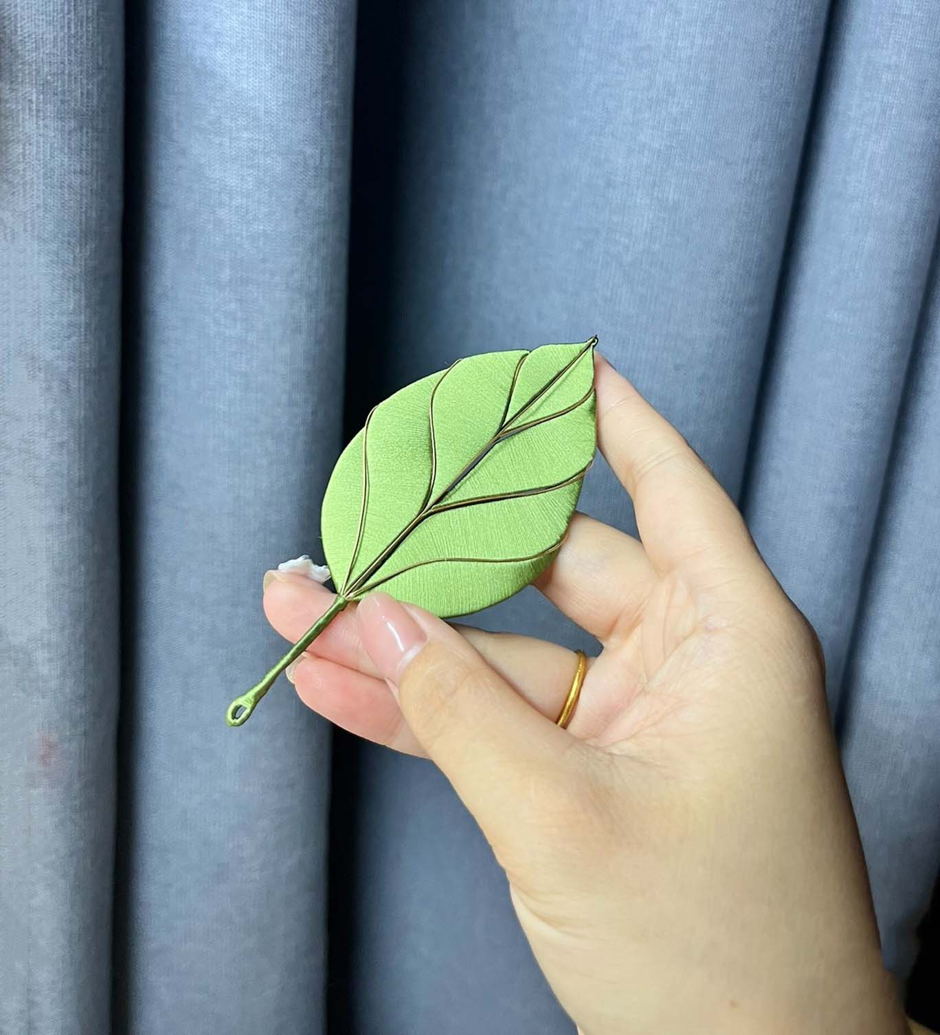 Leaf Bespoke Brooch-Green Silk Brooch(Chanhua)
