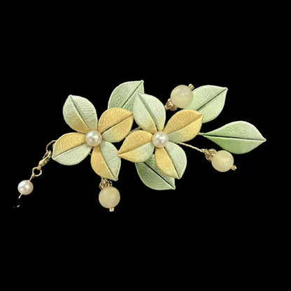 Floret Handmade Brooch-Silk Brooch(Chanhua).Made from natural silk