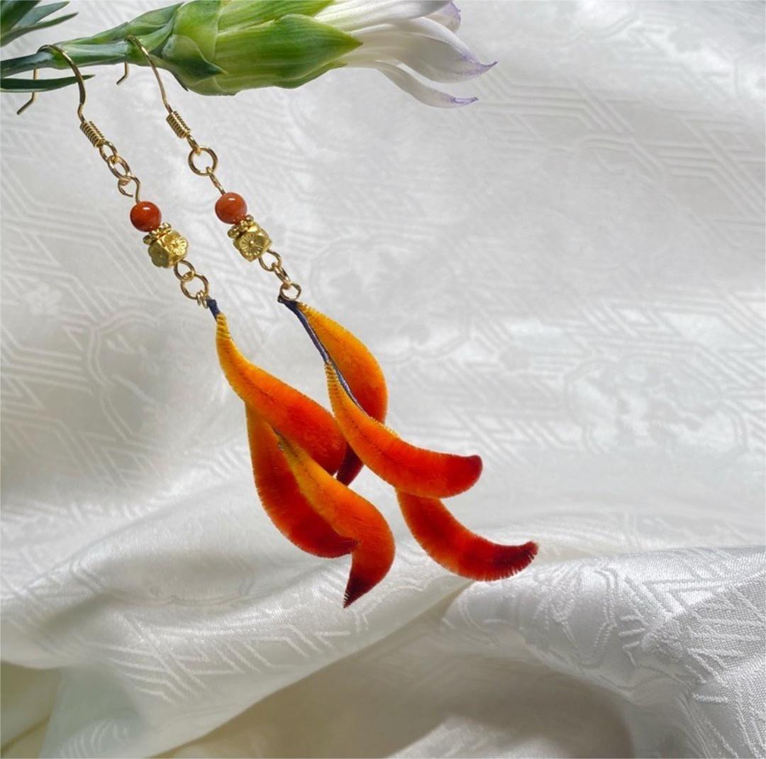 Fox's Tail Bespoke Earrings - Silk Earrings(Ronghua)