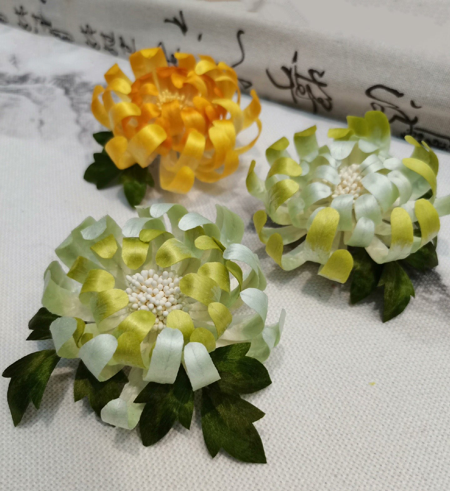 Chrysanthemum Bespoke Hairpin - Silk Hairdress(Ronghua)