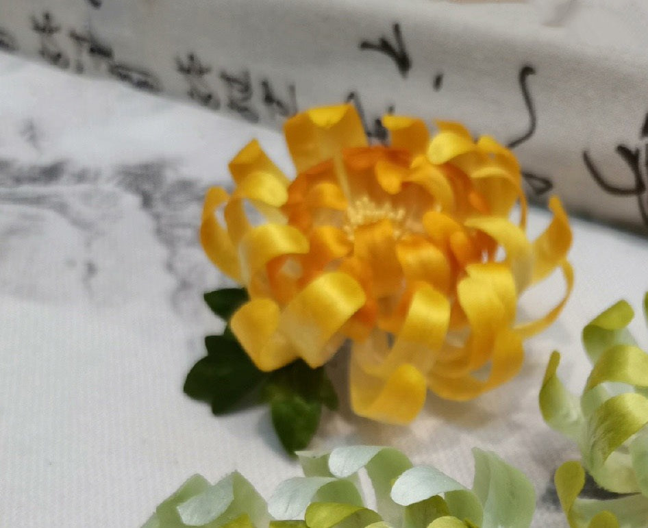 Chrysanthemum Bespoke Hairpin - Silk Hairdress(Ronghua)