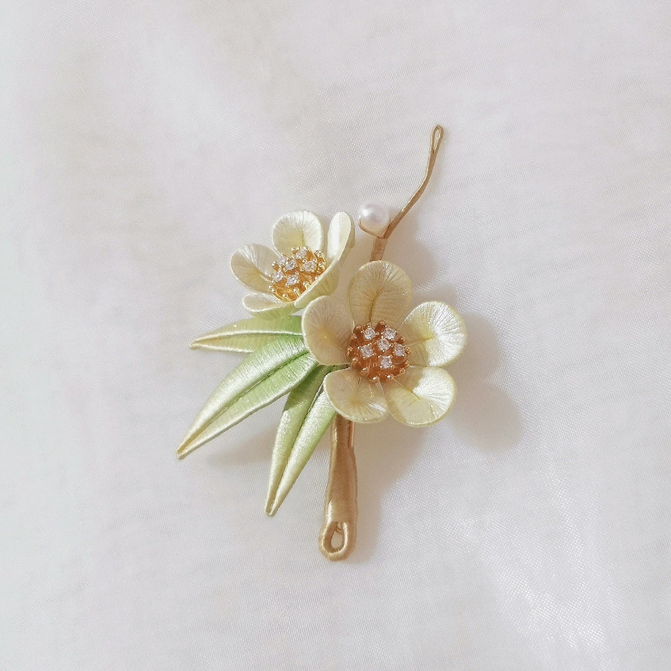 Plum Blossoms and Bamboo Handmade Brooch - Silk Brooch(Chanhua)