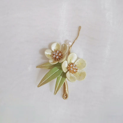 Plum Blossoms and Bamboo Handmade Brooch - Silk Brooch(Chanhua)