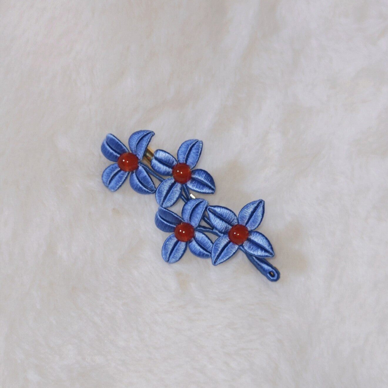 Weiyang Handmade Chanhua Blue Flower Brooch - Red Bead Center