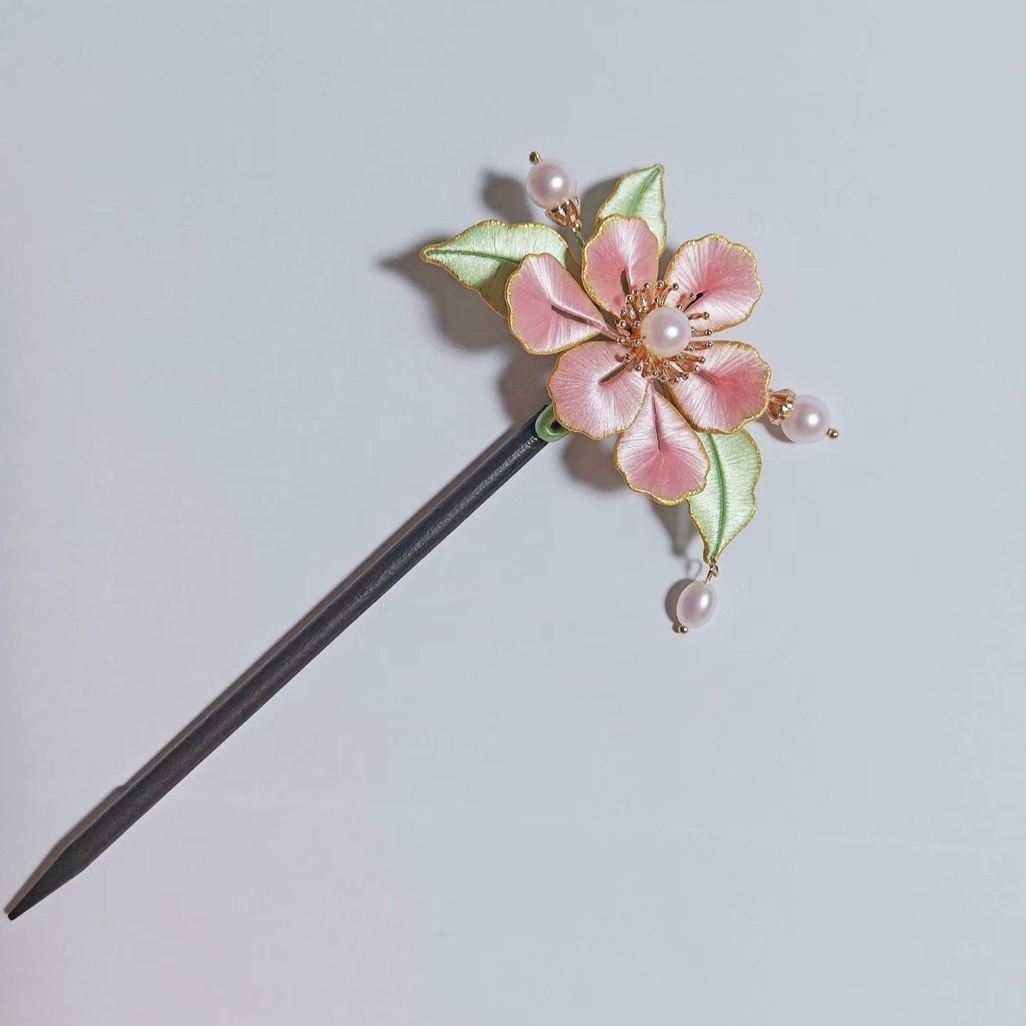 Weichen Handmade Brooch - Silk Brooch(Chanhua)