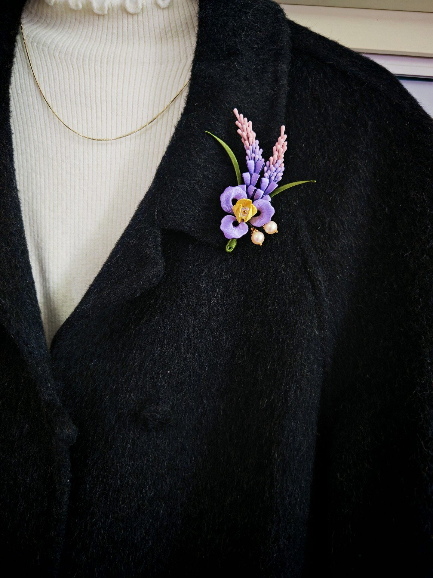 Chanhua Handmade Flower Brooch - Iris or Orchid