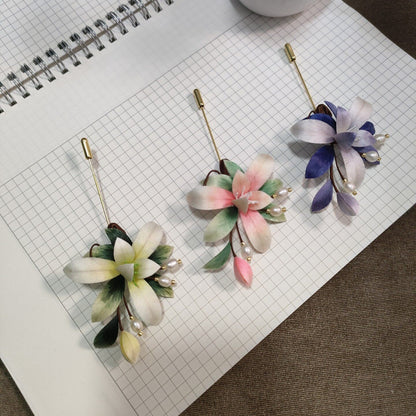 Handmade Ronghua Orchid Brooch - Ombre Petals with Pearl