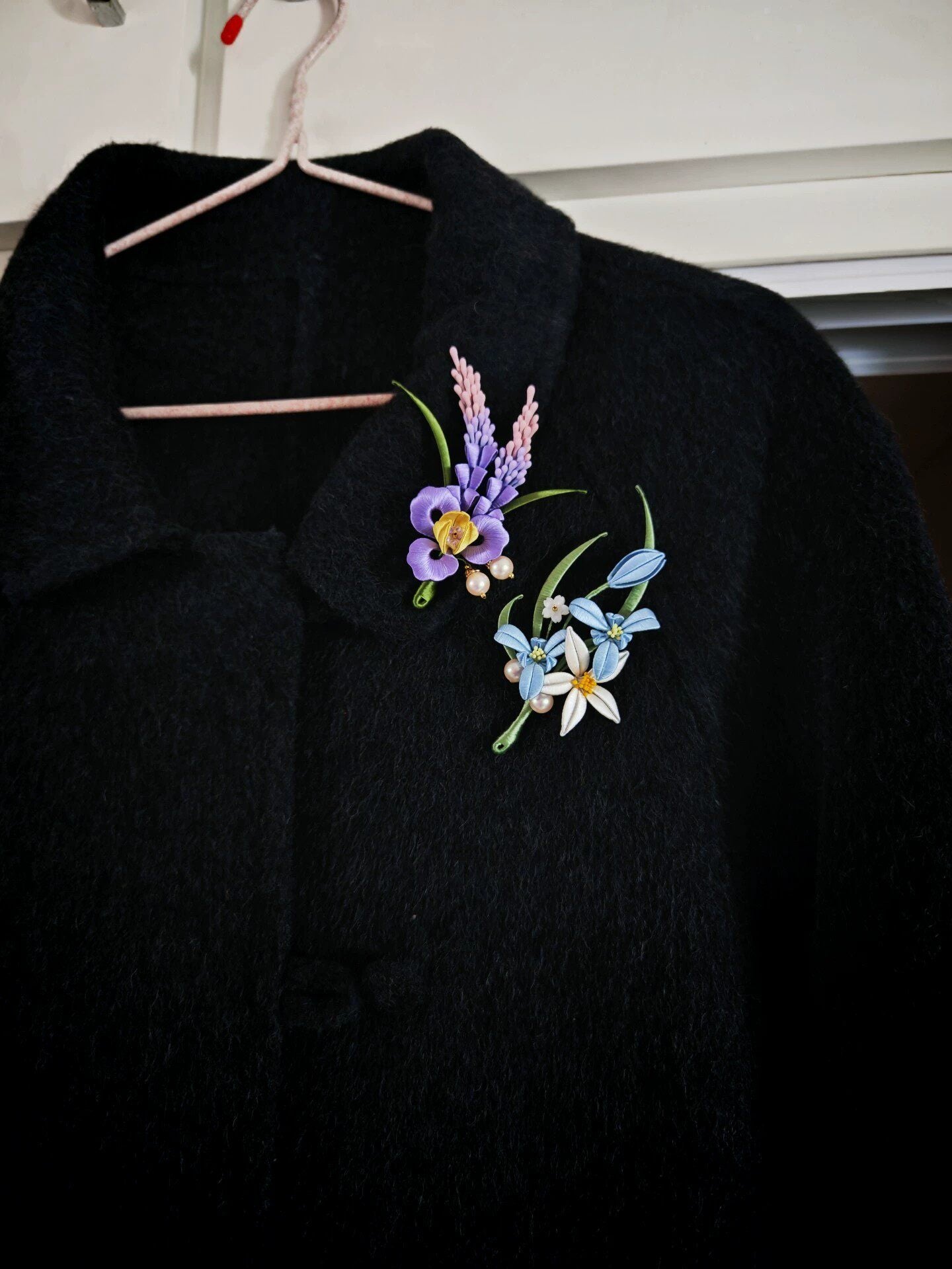 Chanhua Handmade Flower Brooch - Iris or Orchid