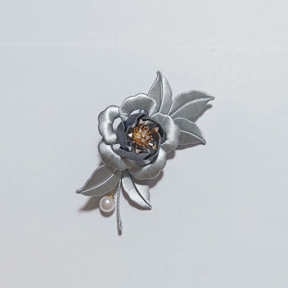 Handmade Chanhua Ink Camellia Brooch - Silver Grey with Gold Center