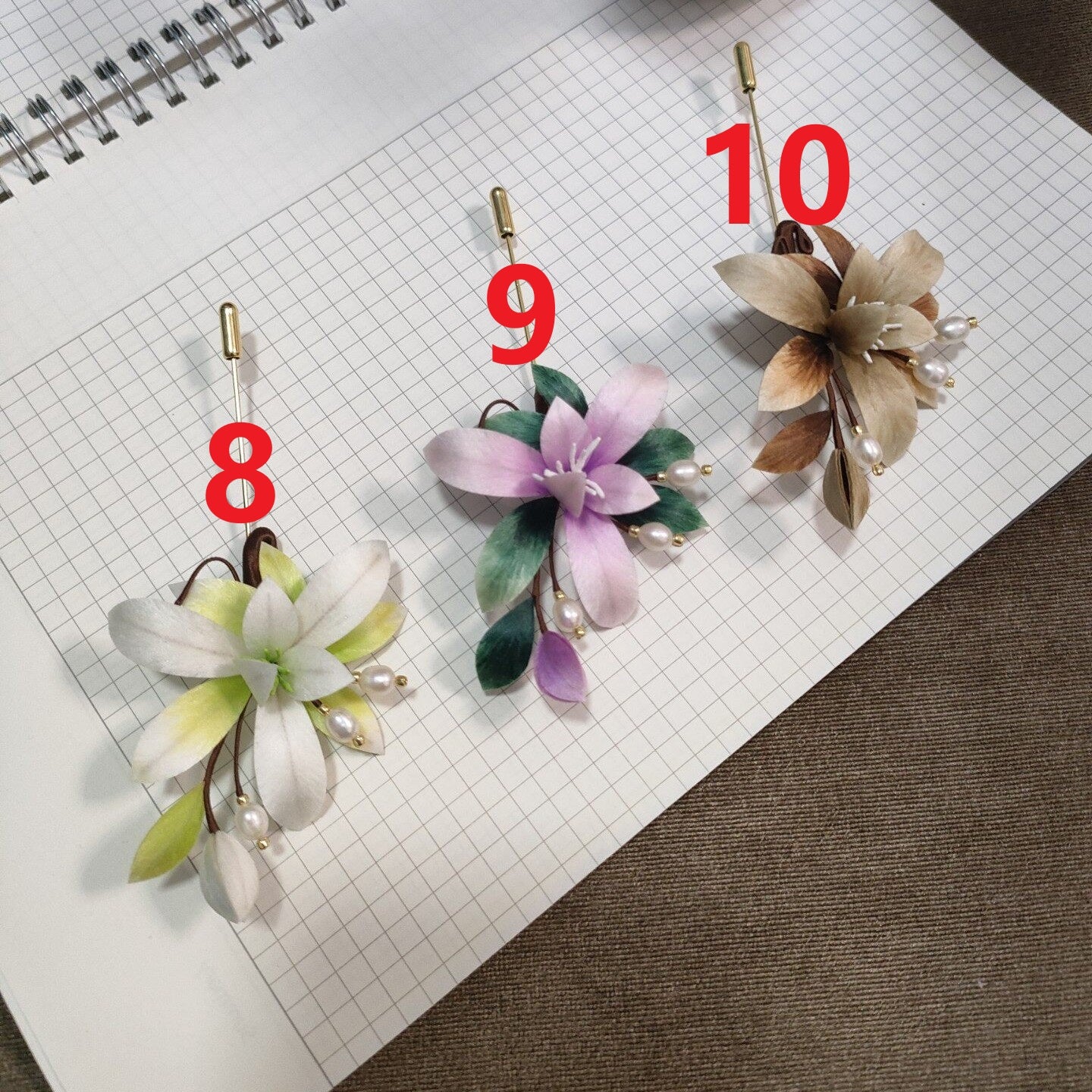 Handmade Ronghua Orchid Brooch - Ombre Petals with Pearl