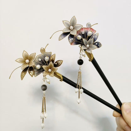 Handmade Ronghua Ink Wash Flower Hairpin - Gold & Grey with Pearl Tassel Drop