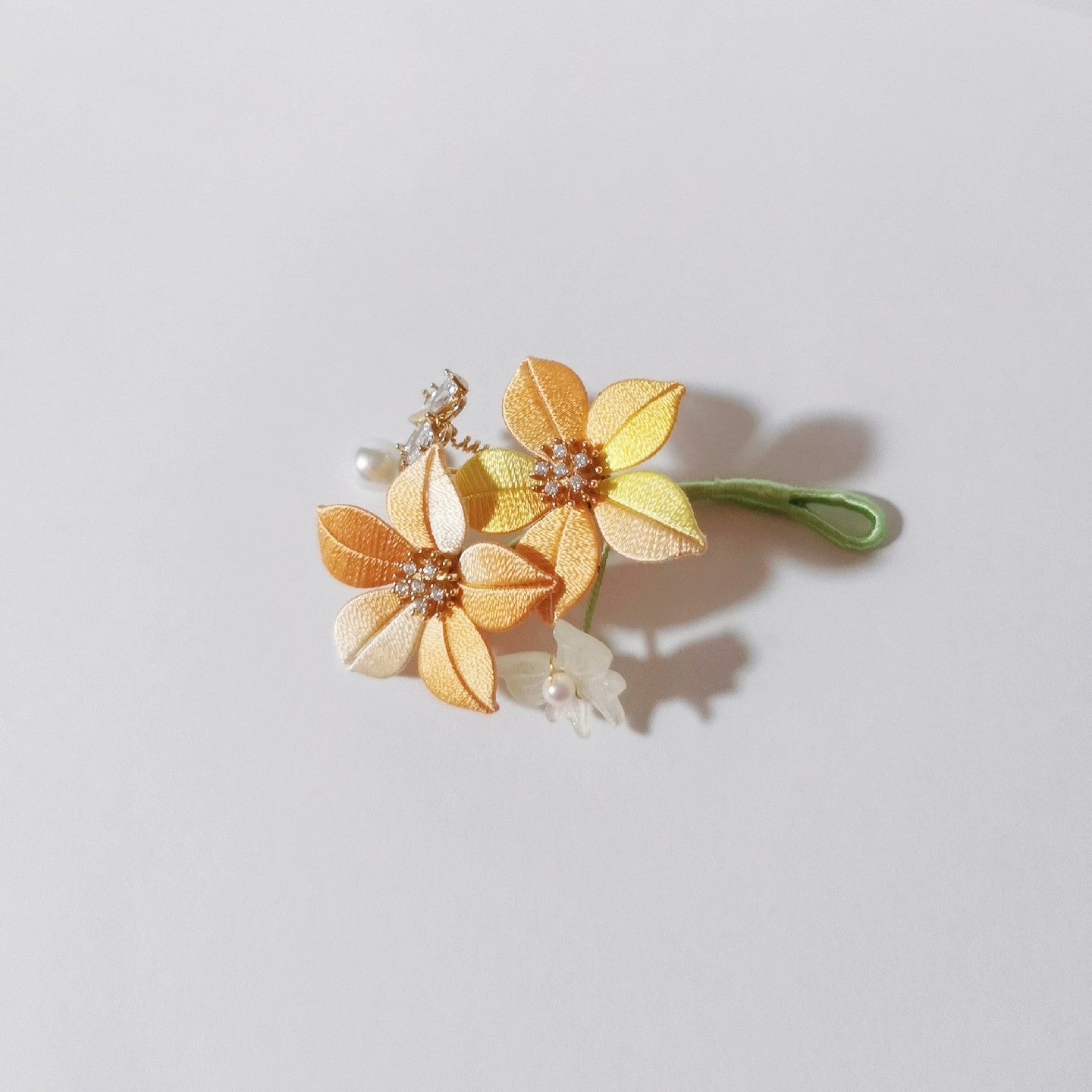 Shijing Handmade Chanhua Flower Brooch - Daily, Wedding & Banquet