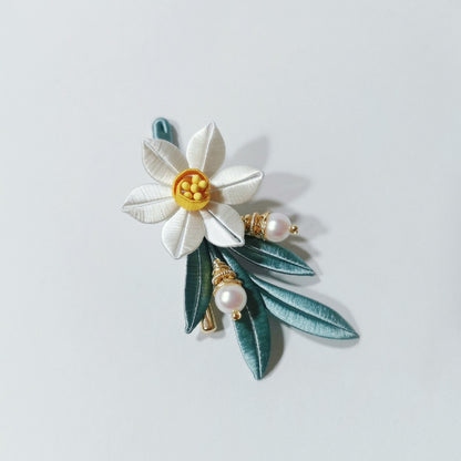 Handmade Chanhua Narcissus Brooch - White Flower with Teal Leaves & Pearl