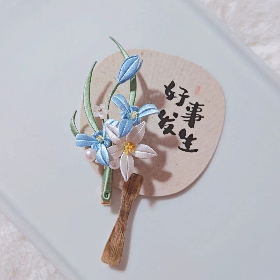 Chanhua Handmade Flower Brooch - Iris or Orchid