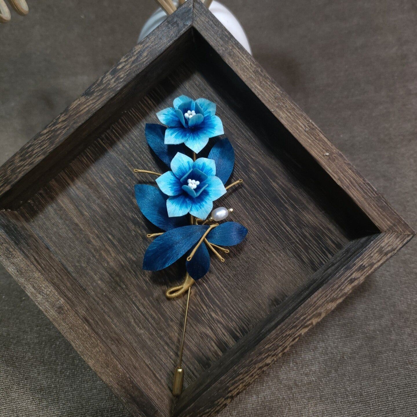 Handmade Ronghua Narcissus Brooch - Wedding & Daily