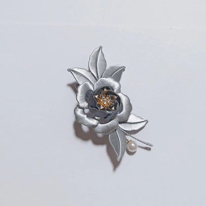Handmade Chanhua Ink Camellia Brooch - Silver Grey with Gold Center