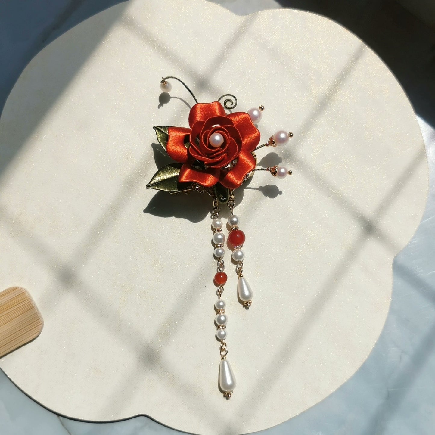 Shiyi Handmade Chanhua Red Rose Brooch - Daily, Wedding & Banquet