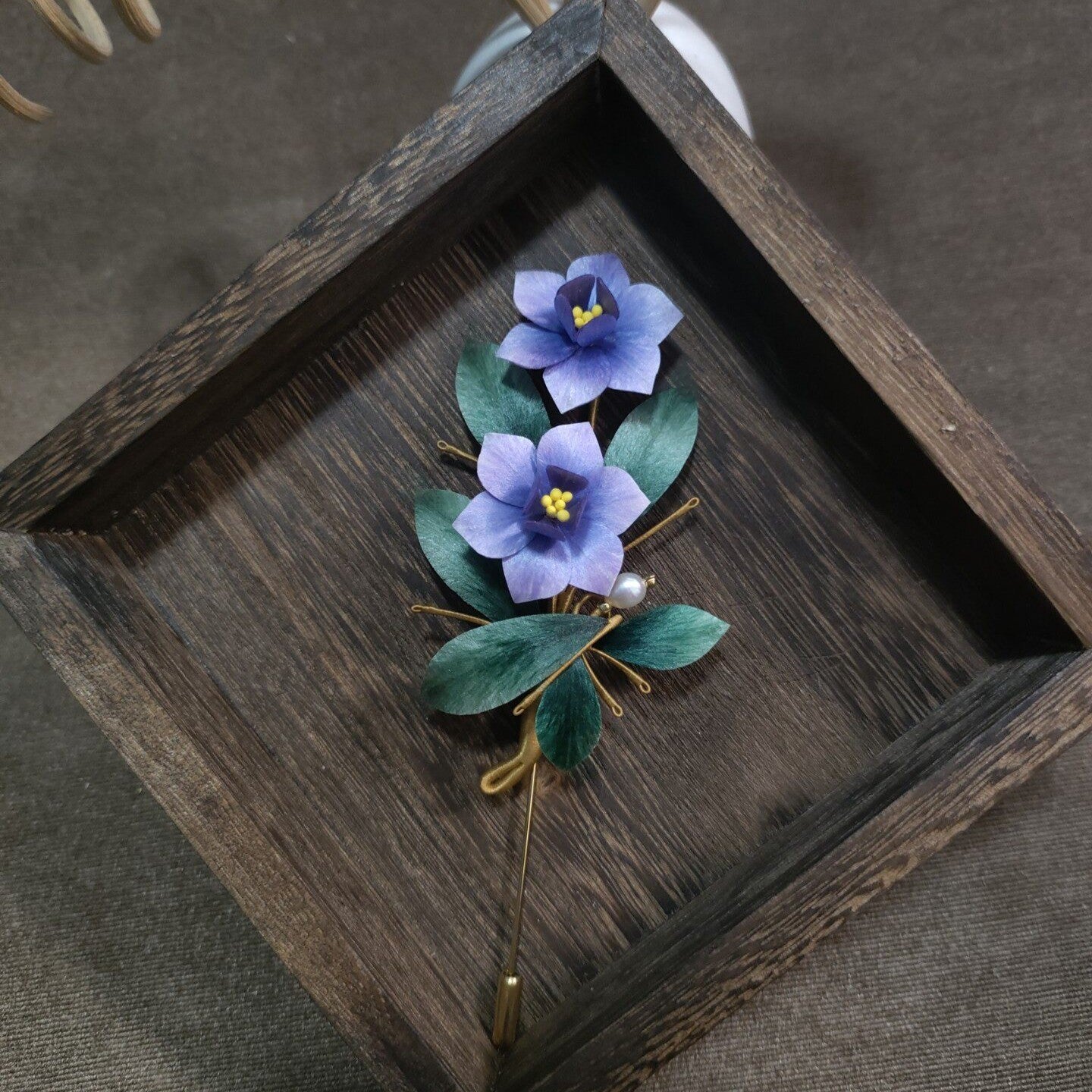 Handmade Ronghua Narcissus Brooch - Wedding & Daily