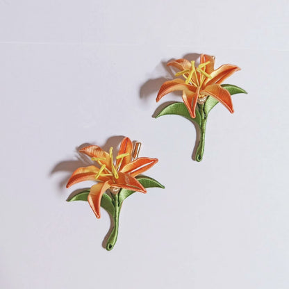 Handmade Chanhua Lily Brooch - Yellow Stamens & Green Leaves