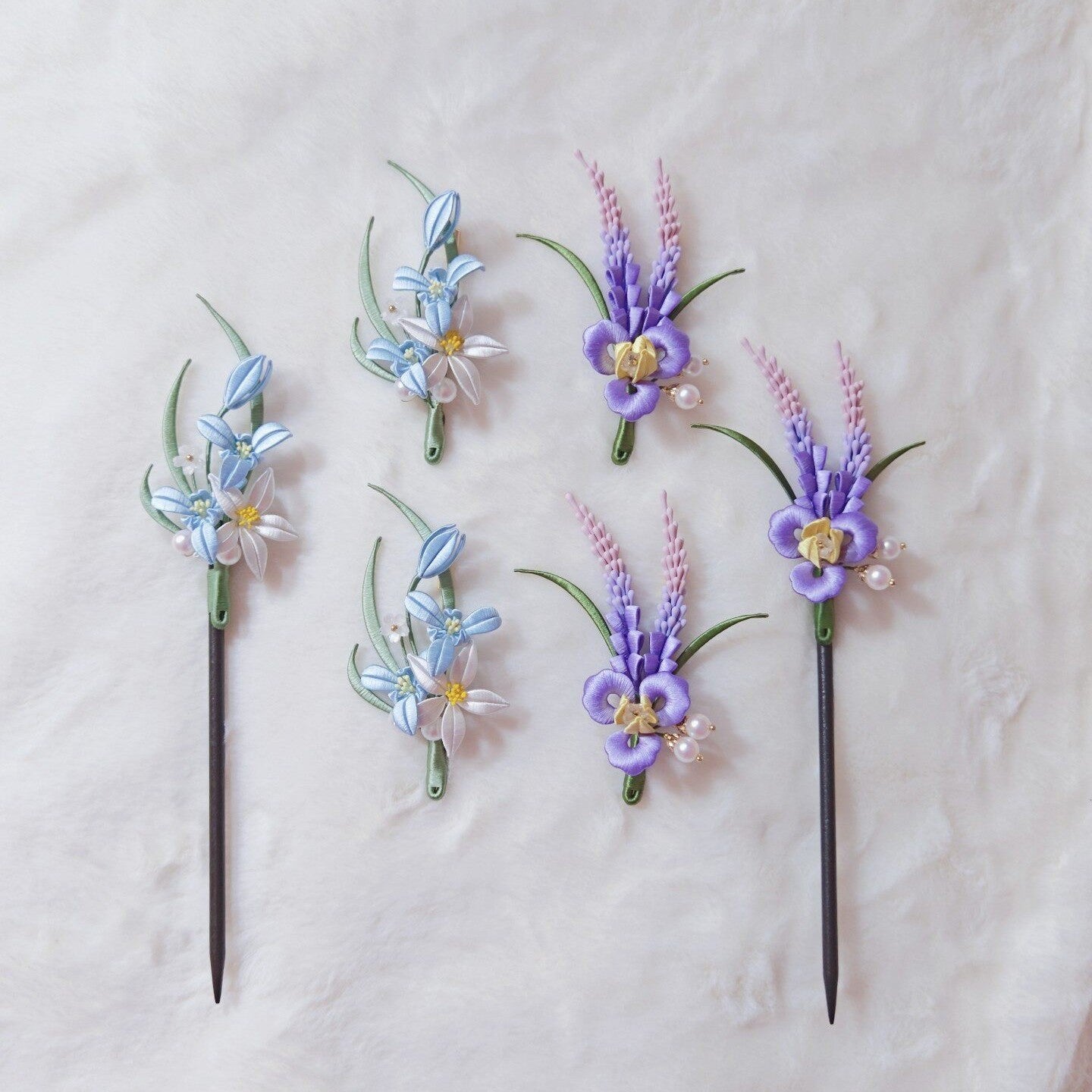 Chanhua Handmade Flower Brooch - Iris or Orchid