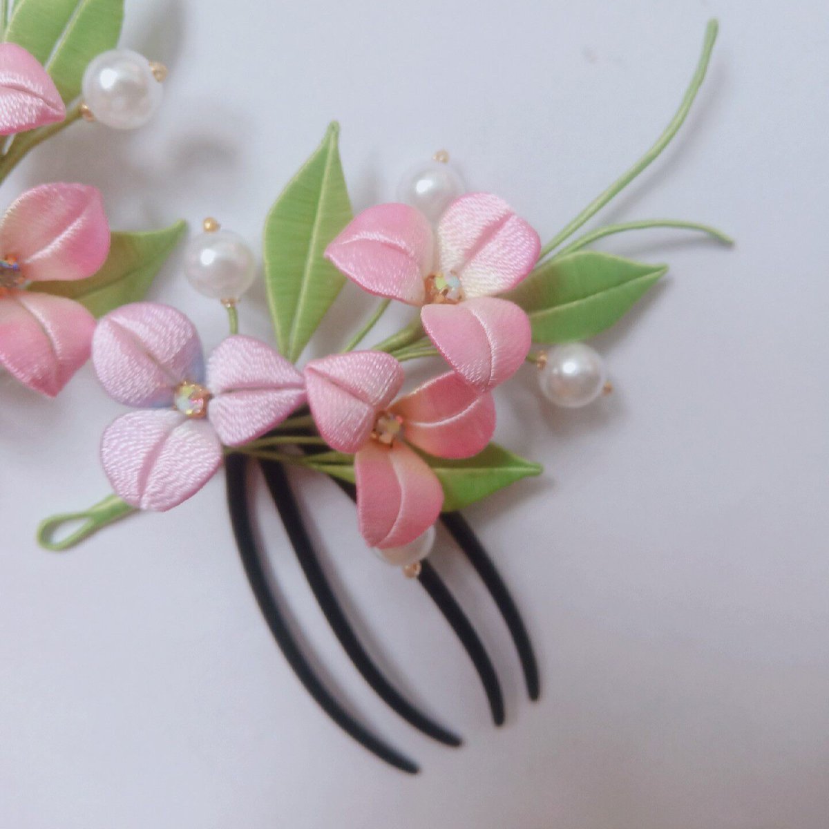 Handmade Thread-Wrapped Bougainvillea Brooch & Hair Clip - Artisanal Chanhua Floral Accessory