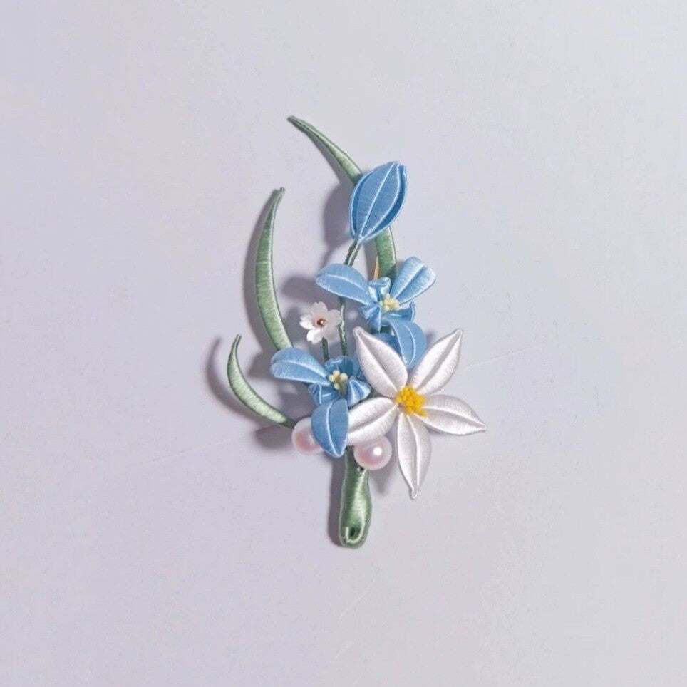 Chanhua Handmade Flower Brooch - Iris or Orchid