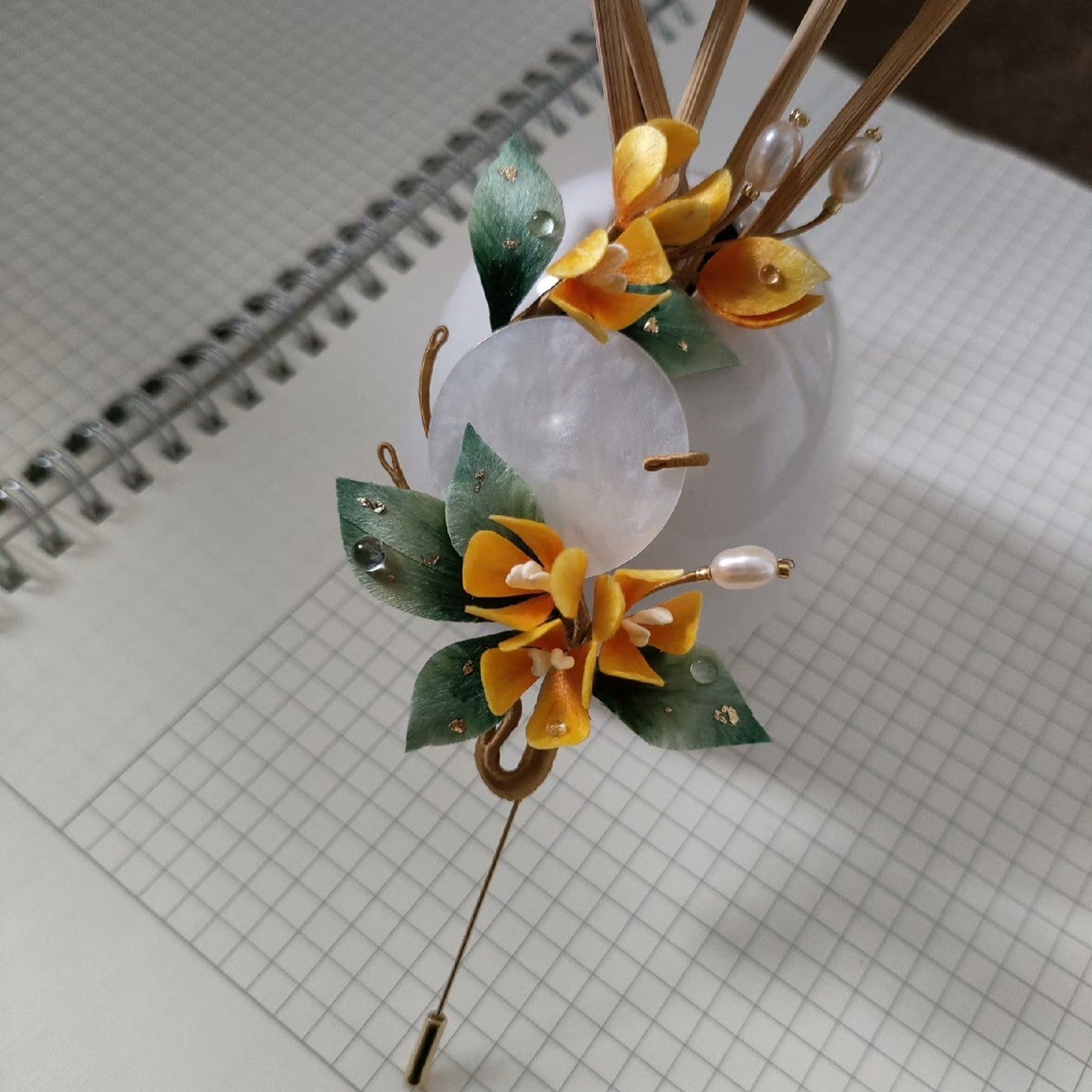 Handmade Ronghua Osmanthus Brooch - Jade Disc & Pearl - Wedding & Daily