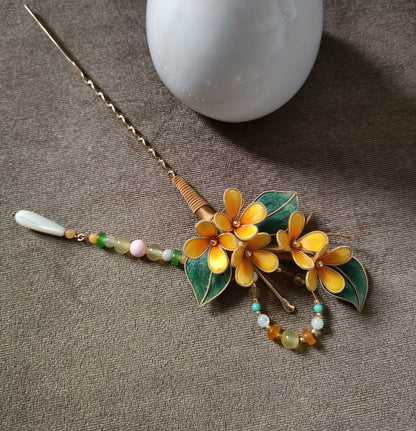 Handmade Ronghua Osmanthus Hairpin - Gold Edge with Beaded Chain Drop