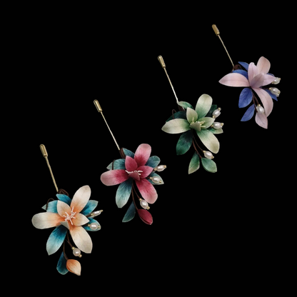 Handmade Ronghua Orchid Brooch - Ombre Petals with Pearl