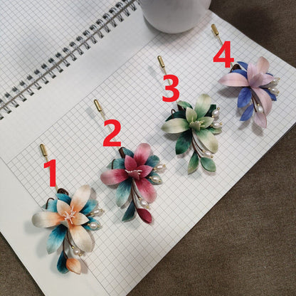 Handmade Ronghua Orchid Brooch - Ombre Petals with Pearl