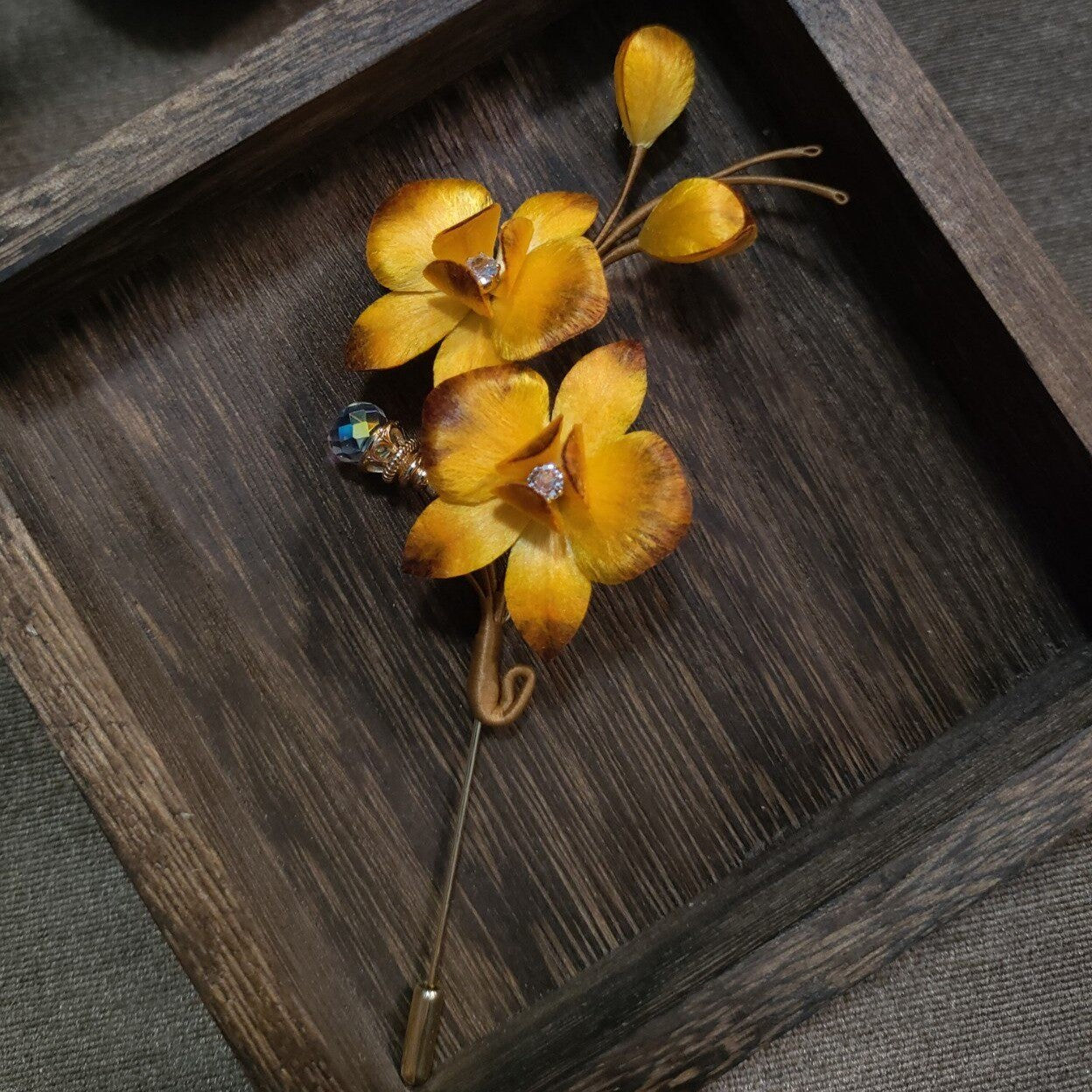 Handmade Ronghua Phalaenopsis Brooch - Crystal Drop - Wedding & Daily